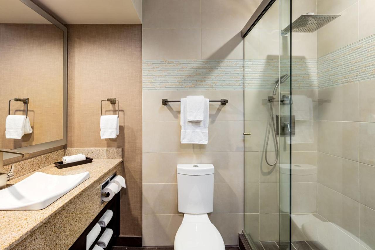 Hotel E Downtown Angeles 4*